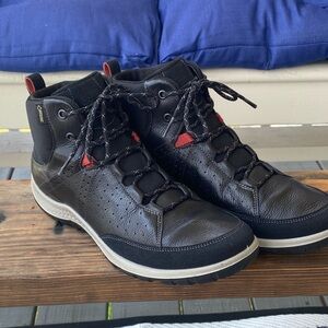 ECCO - Aspina Roadmaster women’s size 9